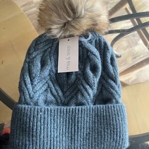 New Mia and Tess hat soft feel